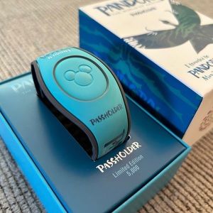 Disney Parks Pandora World of Avatar Passholder MagicBand